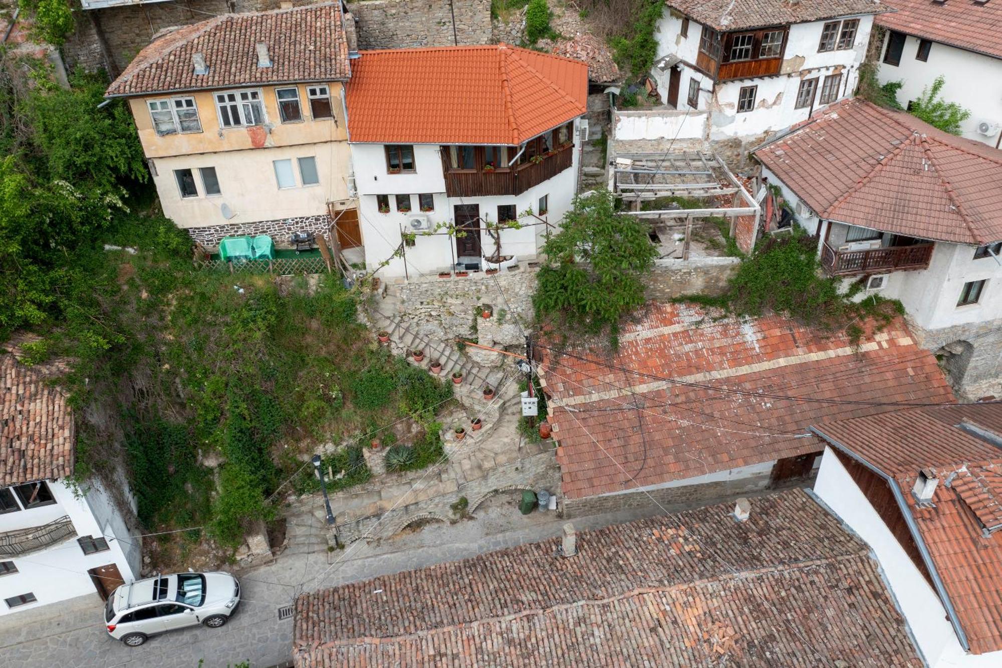 Bobevata Guest House - Floor 2 - Stunning View Old Town Veliko Tárnovo Exterior foto