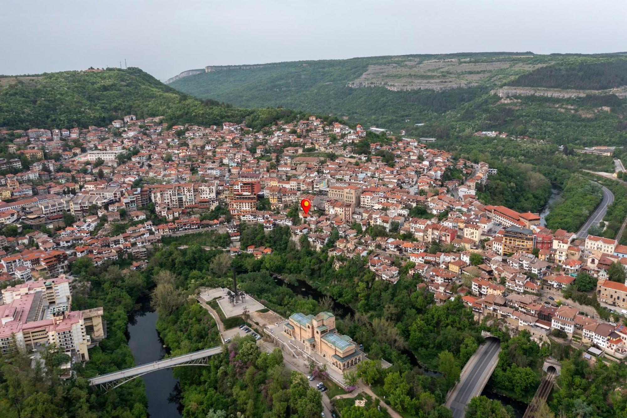 Bobevata Guest House - Floor 2 - Stunning View Old Town Veliko Tárnovo Exterior foto